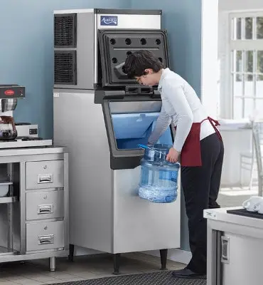 Ice machine technician